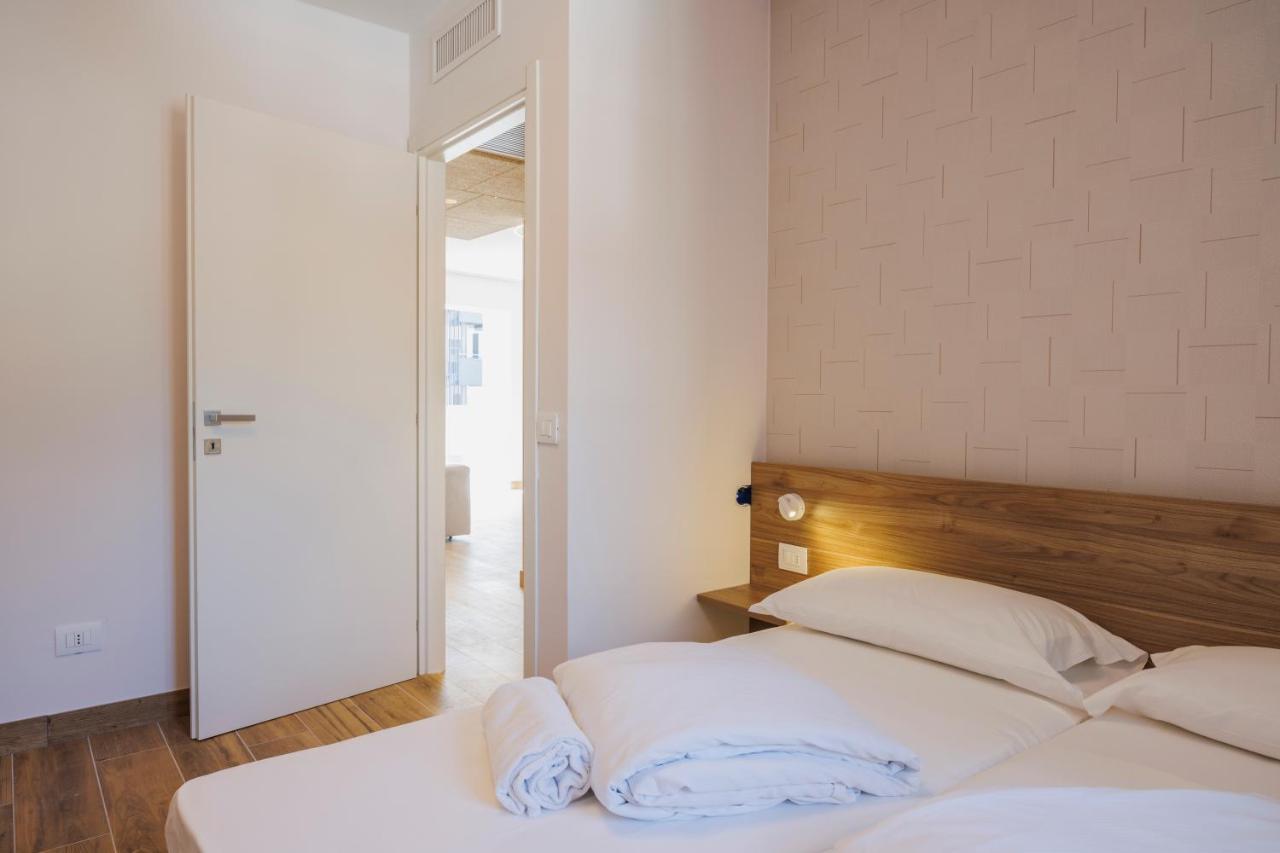 Lake Side Suites Riva del Garda Exterior photo